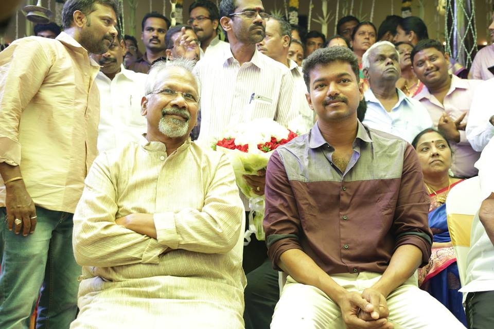 பாக்யராஜ் - பூர்ணிமா தம்பதியின் மகன் சாந்தனு - கீர்த்தி திருமண திருமண சிறப்பு ஆல்பம்! பாக்யராஜ் - பூர்ணிமா தம்பதியின் மகன் சாந்தனு - கீர்த்தி திருமண திருமண சிறப்பு ஆல்பம்!