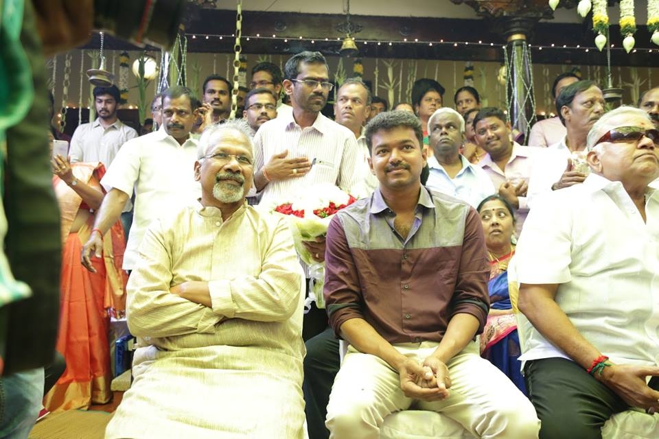 பாக்யராஜ் - பூர்ணிமா தம்பதியின் மகன் சாந்தனு - கீர்த்தி திருமண திருமண சிறப்பு ஆல்பம்! பாக்யராஜ் - பூர்ணிமா தம்பதியின் மகன் சாந்தனு - கீர்த்தி திருமண திருமண சிறப்பு ஆல்பம்!