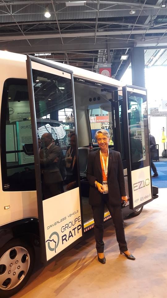 ஃப்ரான்ஸில் தயாராகும் தானியங்கி பஸ் புகைப்படத் தொகுப்பு ஃப்ரான்ஸில் தயாராகும் தானியங்கி பஸ் புகைப்படத் தொகுப்பு