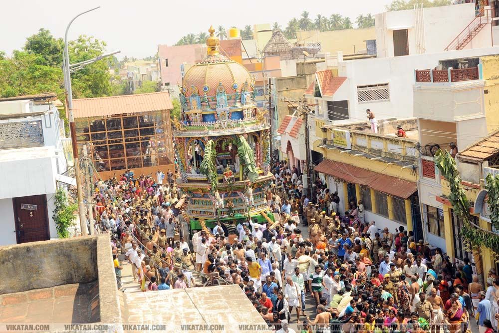 திருச்சி ஸ்ரீரங்கம் கோயில் பங்குனி தேர் திருவிழா! படங்கள் - என்.ஜி.மணிகண்டன் திருச்சி ஸ்ரீரங்கம் கோயில் பங்குனி தேர் திருவிழா! படங்கள் - என்.ஜி.மணிகண்டன்