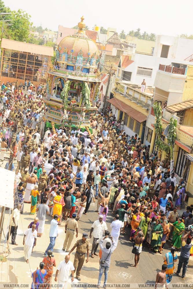 திருச்சி ஸ்ரீரங்கம் கோயில் பங்குனி தேர் திருவிழா! படங்கள் - என்.ஜி.மணிகண்டன் திருச்சி ஸ்ரீரங்கம் கோயில் பங்குனி தேர் திருவிழா! படங்கள் - என்.ஜி.மணிகண்டன்