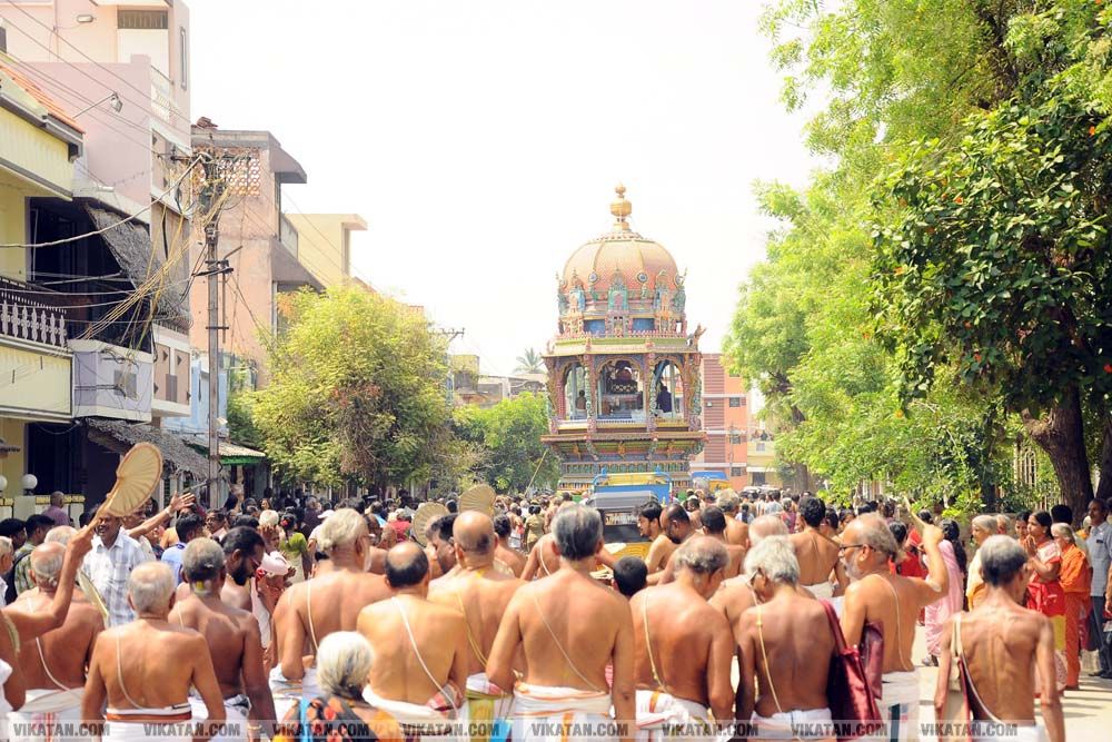 திருச்சி ஸ்ரீரங்கம் கோயில் பங்குனி தேர் திருவிழா! படங்கள் - என்.ஜி.மணிகண்டன் திருச்சி ஸ்ரீரங்கம் கோயில் பங்குனி தேர் திருவிழா! படங்கள் - என்.ஜி.மணிகண்டன்