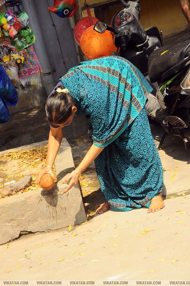 திருச்சி ஸ்ரீரங்கம் கோயில் பங்குனி தேர் திருவிழா! படங்கள் - என்.ஜி.மணிகண்டன் திருச்சி ஸ்ரீரங்கம் கோயில் பங்குனி தேர் திருவிழா! படங்கள் - என்.ஜி.மணிகண்டன்