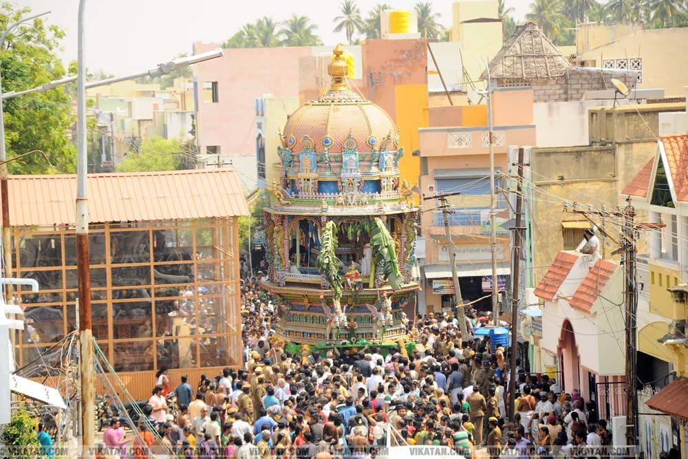 திருச்சி ஸ்ரீரங்கம் கோயில் பங்குனி தேர் திருவிழா! படங்கள் - என்.ஜி.மணிகண்டன் திருச்சி ஸ்ரீரங்கம் கோயில் பங்குனி தேர் திருவிழா! படங்கள் - என்.ஜி.மணிகண்டன்