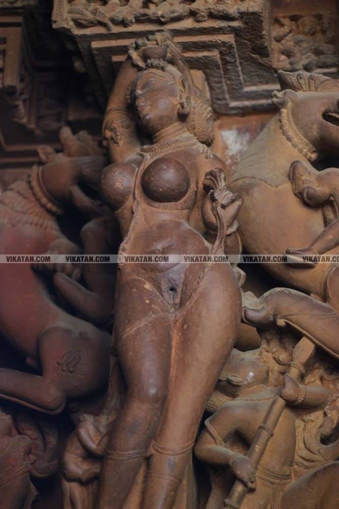 கஜுரஹோ சிற்பங்கள் - சிறப்பு புகைப்பட்டத் தொகுப்பு: படங்கள்: அ. சரண் குமார் கஜுரஹோ சிற்பங்கள் - சிறப்பு புகைப்பட்டத் தொகுப்பு: படங்கள்: அ. சரண் குமார்