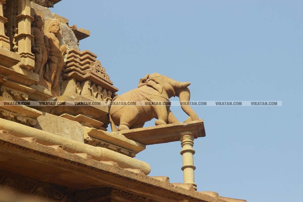 கஜுரஹோ சிற்பங்கள் - சிறப்பு புகைப்பட்டத் தொகுப்பு: படங்கள்: அ. சரண் குமார் கஜுரஹோ சிற்பங்கள் - சிறப்பு புகைப்பட்டத் தொகுப்பு: படங்கள்: அ. சரண் குமார்