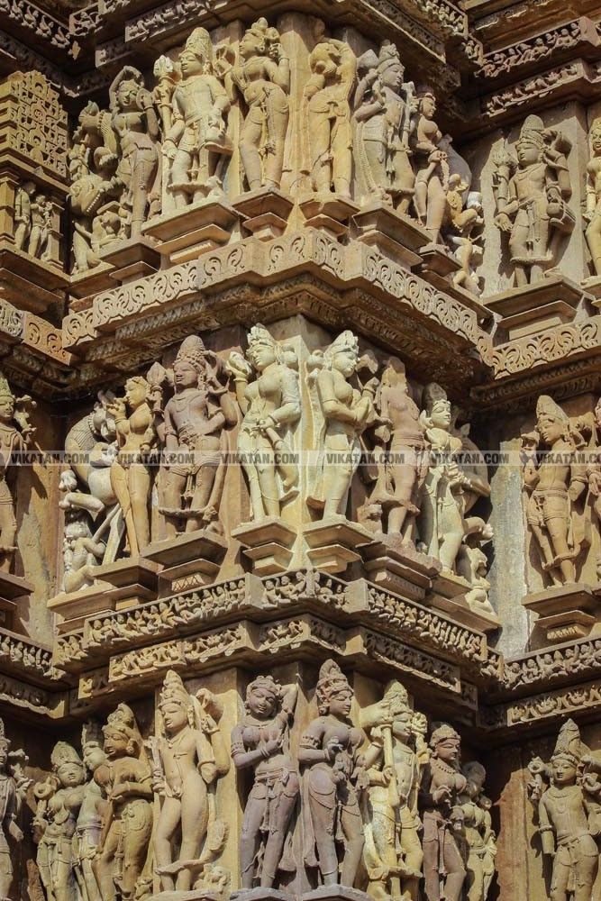 கஜுரஹோ சிற்பங்கள் - சிறப்பு புகைப்பட்டத் தொகுப்பு: படங்கள்: அ. சரண் குமார் கஜுரஹோ சிற்பங்கள் - சிறப்பு புகைப்பட்டத் தொகுப்பு: படங்கள்: அ. சரண் குமார்