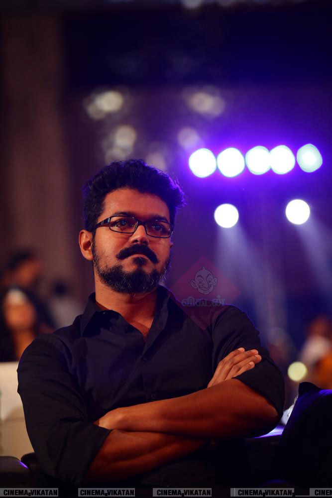 விஜய்யின் மெர்சலான எக்ஸ்ளூசிவ் போட்டோ ஆல்பம்..! #HBDMersalVijay விஜய்யின் மெர்சலான எக்ஸ்ளூசிவ் போட்டோ ஆல்பம்..! #HBDMersalVijay