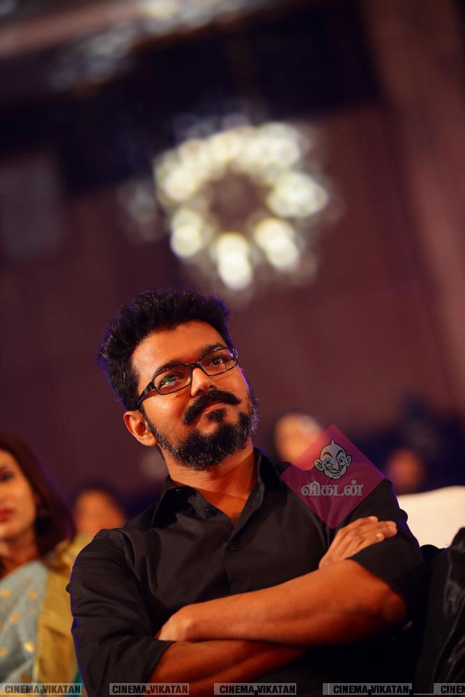விஜய்யின் மெர்சலான எக்ஸ்ளூசிவ் போட்டோ ஆல்பம்..! #HBDMersalVijay விஜய்யின் மெர்சலான எக்ஸ்ளூசிவ் போட்டோ ஆல்பம்..! #HBDMersalVijay