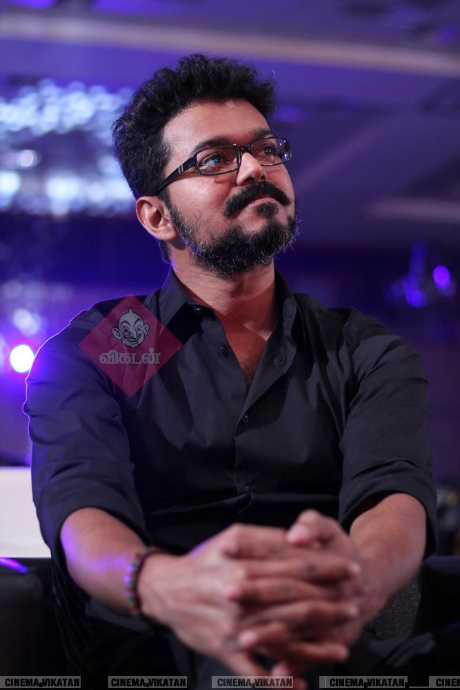 விஜய்யின் மெர்சலான எக்ஸ்ளூசிவ் போட்டோ ஆல்பம்..! #HBDMersalVijay விஜய்யின் மெர்சலான எக்ஸ்ளூசிவ் போட்டோ ஆல்பம்..! #HBDMersalVijay