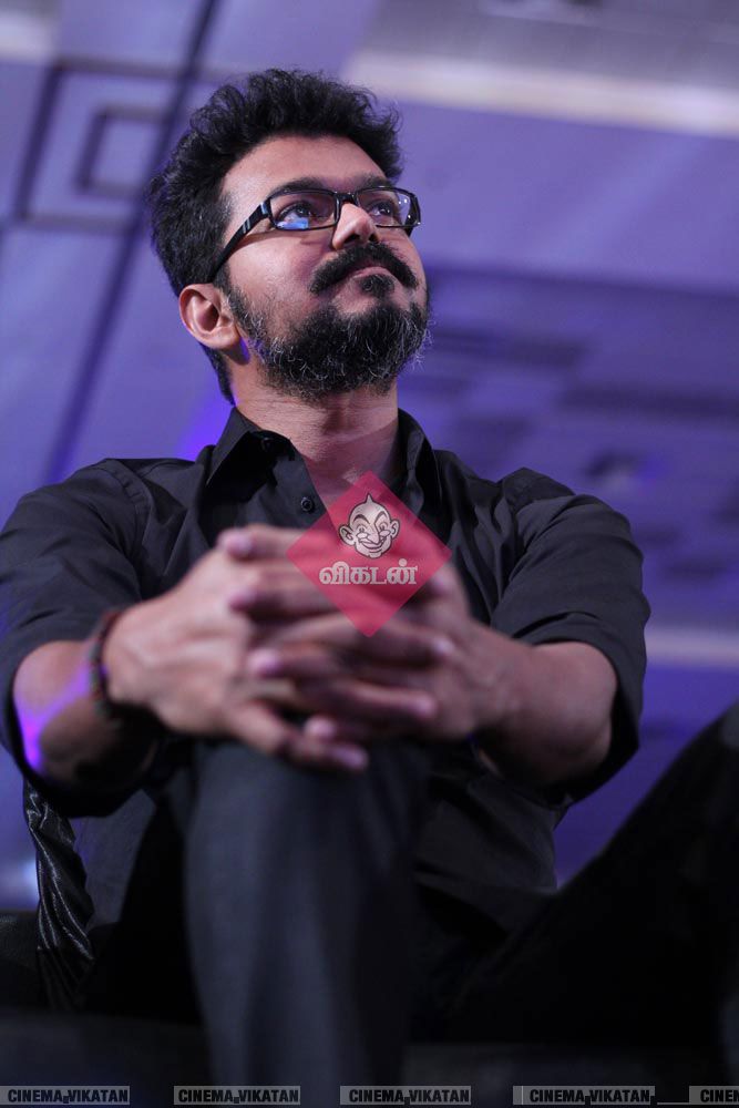 விஜய்யின் மெர்சலான எக்ஸ்ளூசிவ் போட்டோ ஆல்பம்..! #HBDMersalVijay விஜய்யின் மெர்சலான எக்ஸ்ளூசிவ் போட்டோ ஆல்பம்..! #HBDMersalVijay