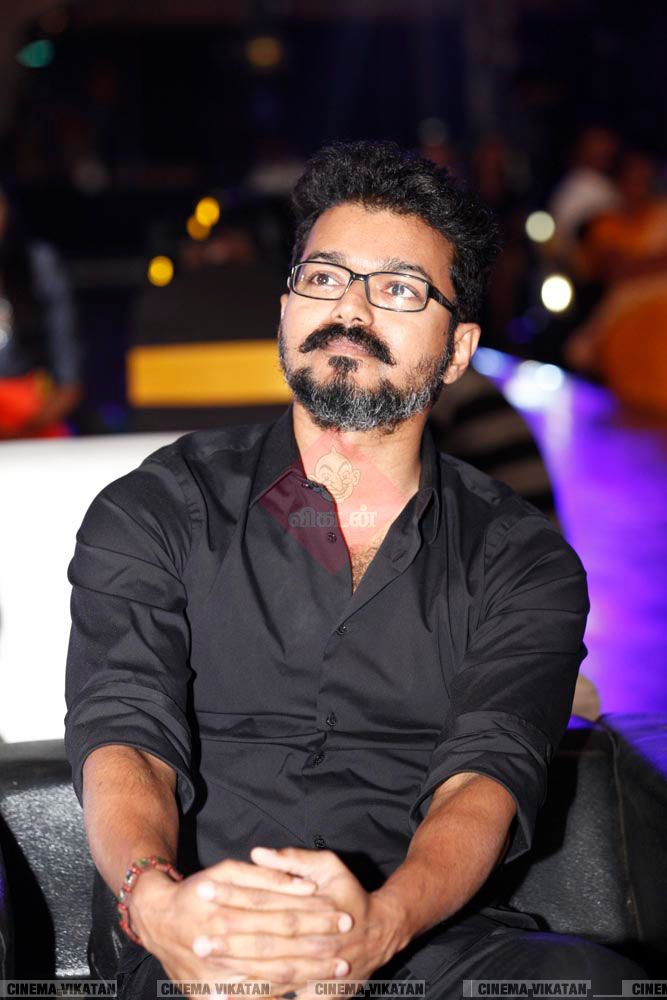 விஜய்யின் மெர்சலான எக்ஸ்ளூசிவ் போட்டோ ஆல்பம்..! #HBDMersalVijay விஜய்யின் மெர்சலான எக்ஸ்ளூசிவ் போட்டோ ஆல்பம்..! #HBDMersalVijay