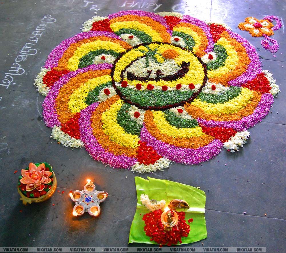 கன்னியாகுமரி மாவட்டம் நாகர்கோவில் குமரி மெட்ரிக் மேல்நிலைப்பள்ளியில் அத்தப்பூ கோலமிட்டு ஓணம் பண்டிகை கொண்டாட்டம்... படங்கள் - ரா.ராம்குமார் கன்னியாகுமரி மாவட்டம் நாகர்கோவில் குமரி மெட்ரிக் மேல்நிலைப்பள்ளியில் அத்தப்பூ கோலமிட்டு ஓணம் பண்டிகை கொண்டாட்டம்... படங்கள் - ரா.ராம்குமார்