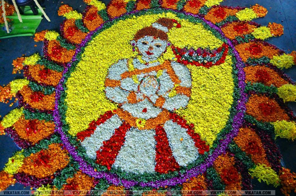 கன்னியாகுமரி மாவட்டம் நாகர்கோவில் குமரி மெட்ரிக் மேல்நிலைப்பள்ளியில் அத்தப்பூ கோலமிட்டு ஓணம் பண்டிகை கொண்டாட்டம்... படங்கள் - ரா.ராம்குமார் கன்னியாகுமரி மாவட்டம் நாகர்கோவில் குமரி மெட்ரிக் மேல்நிலைப்பள்ளியில் அத்தப்பூ கோலமிட்டு ஓணம் பண்டிகை கொண்டாட்டம்... படங்கள் - ரா.ராம்குமார்