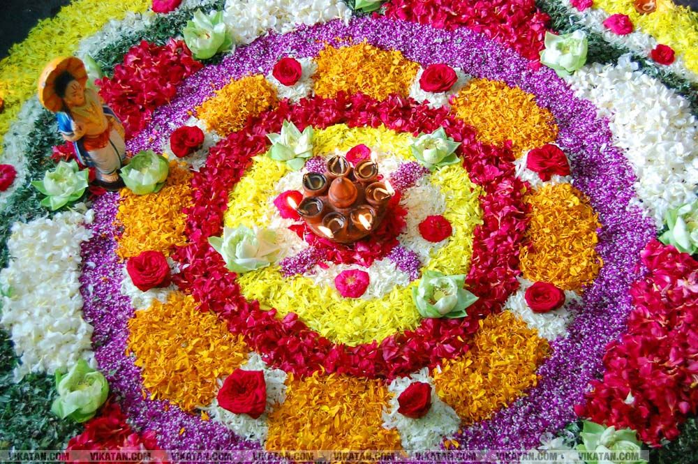 கன்னியாகுமரி மாவட்டம் நாகர்கோவில் குமரி மெட்ரிக் மேல்நிலைப்பள்ளியில் அத்தப்பூ கோலமிட்டு ஓணம் பண்டிகை கொண்டாட்டம்... படங்கள் - ரா.ராம்குமார் கன்னியாகுமரி மாவட்டம் நாகர்கோவில் குமரி மெட்ரிக் மேல்நிலைப்பள்ளியில் அத்தப்பூ கோலமிட்டு ஓணம் பண்டிகை கொண்டாட்டம்... படங்கள் - ரா.ராம்குமார்