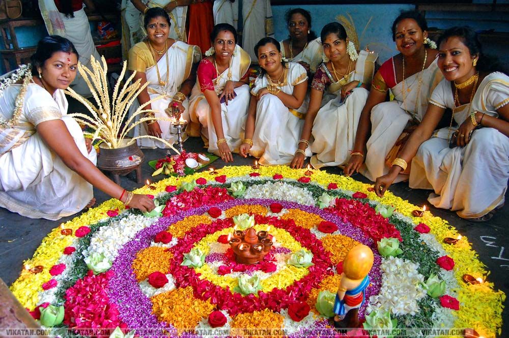 கன்னியாகுமரி மாவட்டம் நாகர்கோவில் குமரி மெட்ரிக் மேல்நிலைப்பள்ளியில் அத்தப்பூ கோலமிட்டு ஓணம் பண்டிகை கொண்டாட்டம்... படங்கள் - ரா.ராம்குமார் கன்னியாகுமரி மாவட்டம் நாகர்கோவில் குமரி மெட்ரிக் மேல்நிலைப்பள்ளியில் அத்தப்பூ கோலமிட்டு ஓணம் பண்டிகை கொண்டாட்டம்... படங்கள் - ரா.ராம்குமார்