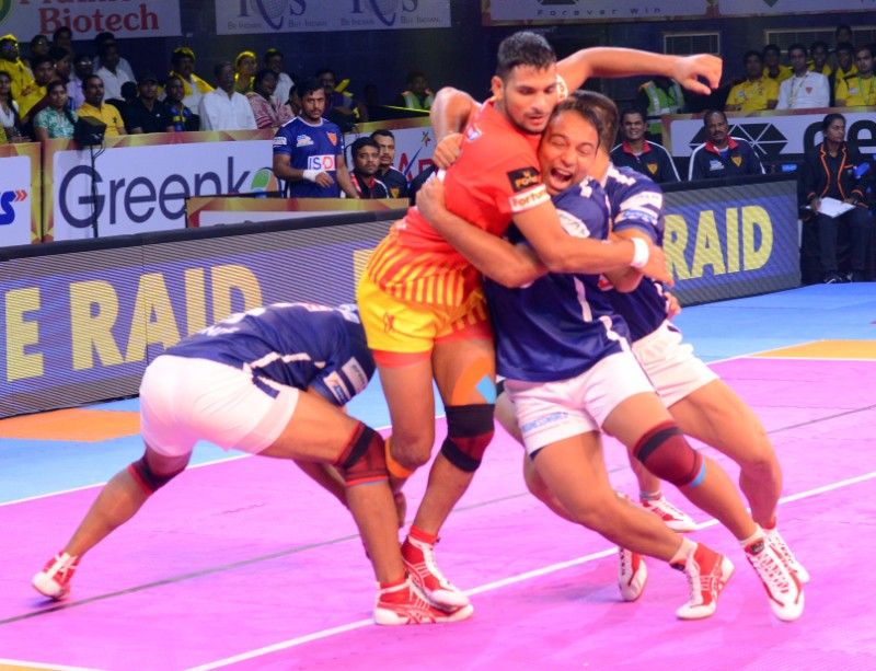 தெலுங்கு டைட்டன்ஸ் ஹாட்ரிக் தோல்வி, ராகுல் சவுதரிக்கு லைக்ஸ் அள்ளியது, 'பாயின்ட் வரட்டும்' என காத்திருந்து டெல்லி தோற்றது..! #ProKabaddi தெலுங்கு டைட்டன்ஸ் ஹாட்ரிக் தோல்வி, ராகுல் சவுதரிக்கு லைக்ஸ் அள்ளியது, 'பாயின்ட் வரட்டும்' என காத்திருந்து டெல்லி தோற்றது..! #ProKabaddi
