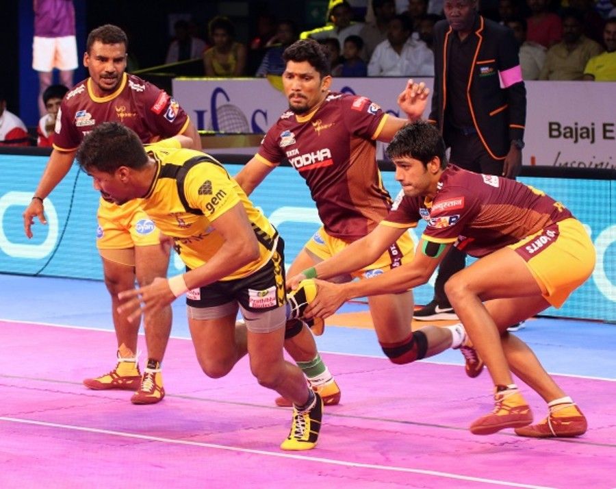 தெலுங்கு டைட்டன்ஸ் ஹாட்ரிக் தோல்வி, ராகுல் சவுதரிக்கு லைக்ஸ் அள்ளியது, 'பாயின்ட் வரட்டும்' என காத்திருந்து டெல்லி தோற்றது..! #ProKabaddi தெலுங்கு டைட்டன்ஸ் ஹாட்ரிக் தோல்வி, ராகுல் சவுதரிக்கு லைக்ஸ் அள்ளியது, 'பாயின்ட் வரட்டும்' என காத்திருந்து டெல்லி தோற்றது..! #ProKabaddi