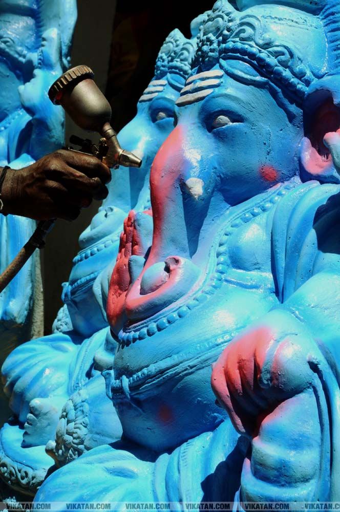 தூத்துக்குடி மாவட்டம் கொம்மடிக்கோட்டை பகுதியில் தயாராகும் விநாயகர் சிலைகள்... படங்கள் - ஏ.சிதம்பரம் தூத்துக்குடி மாவட்டம் கொம்மடிக்கோட்டை பகுதியில் தயாராகும் விநாயகர் சிலைகள்... படங்கள் - ஏ.சிதம்பரம்