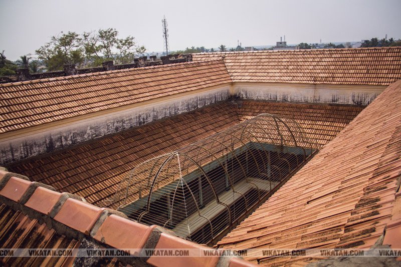 காரைக்குடியின் அடையாளம், ஆயிரம் ஜன்னல் வீடு.. சிறப்பு புகைப்படத் தொகுப்பு... க.மீனாட்சி காரைக்குடியின் அடையாளம், ஆயிரம் ஜன்னல் வீடு.. சிறப்பு புகைப்படத் தொகுப்பு... க.மீனாட்சி