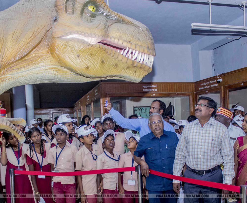 புதுக்கோட்டையில் ஏழை எளிய மாணவர்களுக்கான சுற்றுலா விழிப்புணர்வு நிகழ்வு ஒரு நாள் சுற்றுலா படங்கள் - அரவிந்த்.எம் புதுக்கோட்டையில் ஏழை எளிய மாணவர்களுக்கான சுற்றுலா விழிப்புணர்வு நிகழ்வு ஒரு நாள் சுற்றுலா படங்கள் - அரவிந்த்.எம்