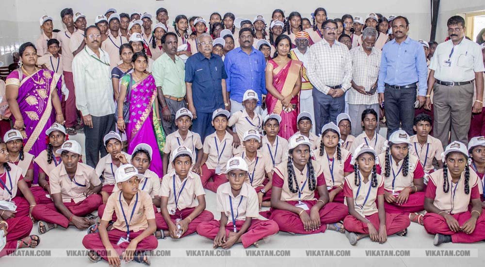 புதுக்கோட்டையில் ஏழை எளிய மாணவர்களுக்கான சுற்றுலா விழிப்புணர்வு நிகழ்வு ஒரு நாள் சுற்றுலா படங்கள் - அரவிந்த்.எம் புதுக்கோட்டையில் ஏழை எளிய மாணவர்களுக்கான சுற்றுலா விழிப்புணர்வு நிகழ்வு ஒரு நாள் சுற்றுலா படங்கள் - அரவிந்த்.எம்