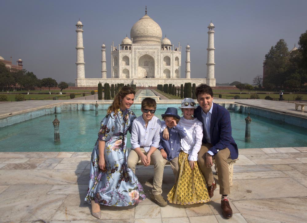 தாஜ்மஹால் ட்ரிப்... சபர்மதி விசிட்... கனடா பிரதமர் ஜஸ்டின் ட்ரூடேவின் இந்திய டூர்! - சிறப்பு புகைப்படத் தொகுப்பு