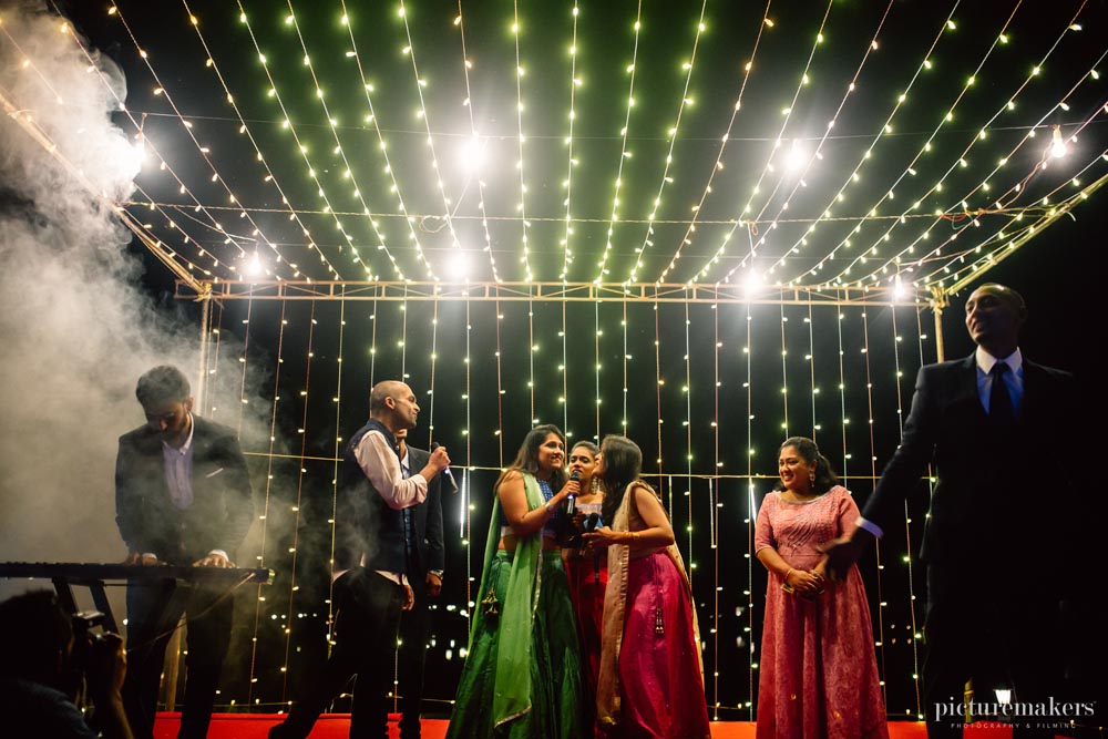 லட்சுமி ராமகிருஷ்ணன் மகள் திருமண ஆல்பம்..! லட்சுமி ராமகிருஷ்ணன் மகள் திருமண ஆல்பம்..!