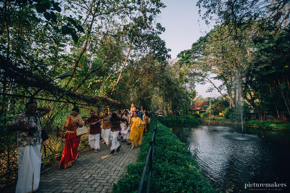 லட்சுமி ராமகிருஷ்ணன் மகள் திருமண ஆல்பம்..! லட்சுமி ராமகிருஷ்ணன் மகள் திருமண ஆல்பம்..!