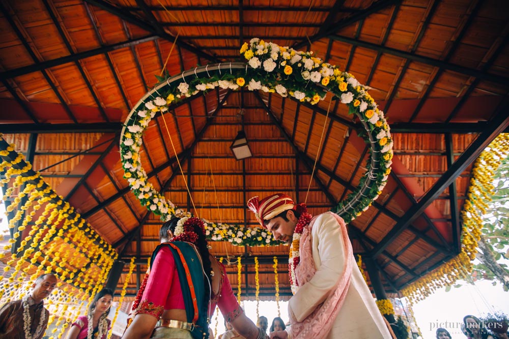 லட்சுமி ராமகிருஷ்ணன் மகள் திருமண ஆல்பம்..! லட்சுமி ராமகிருஷ்ணன் மகள் திருமண ஆல்பம்..!