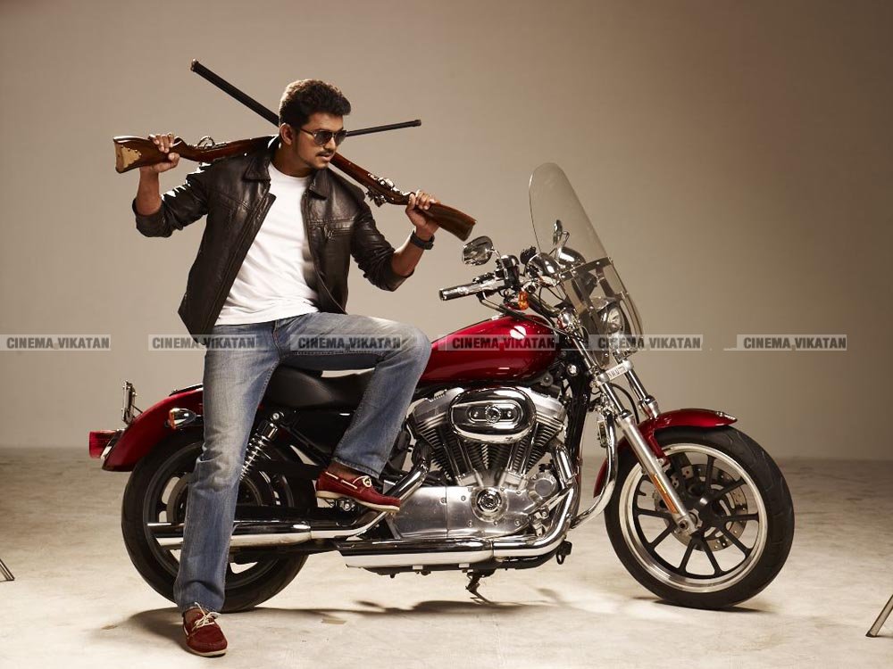 போட்டோ ஷூட் வித் விஜய் - ஜி.வெங்கட்ராமின் க்ளாசிக் க்ளிக்ஸ்..! போட்டோ ஷூட் வித் விஜய் - ஜி.வெங்கட்ராமின் க்ளாசிக் க்ளிக்ஸ்..!
