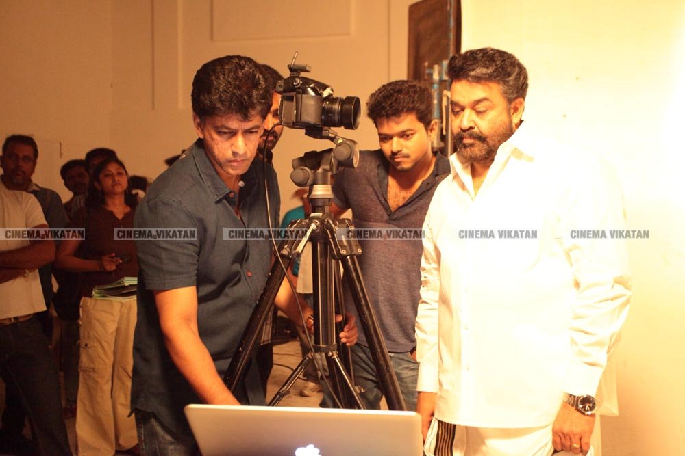 போட்டோ ஷூட் வித் விஜய் - ஜி.வெங்கட்ராமின் க்ளாசிக் க்ளிக்ஸ்..! போட்டோ ஷூட் வித் விஜய் - ஜி.வெங்கட்ராமின் க்ளாசிக் க்ளிக்ஸ்..!