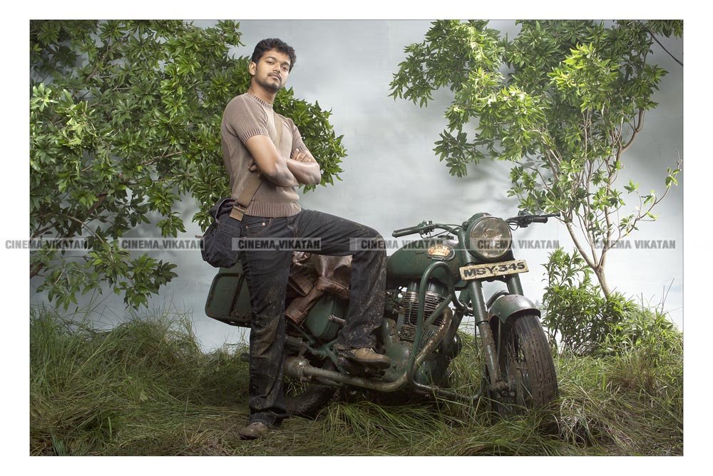 போட்டோ ஷூட் வித் விஜய் - ஜி.வெங்கட்ராமின் க்ளாசிக் க்ளிக்ஸ்..! போட்டோ ஷூட் வித் விஜய் - ஜி.வெங்கட்ராமின் க்ளாசிக் க்ளிக்ஸ்..!