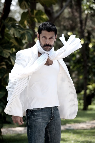 ’சேது’ முதல் ‘துருவ நட்சத்திரம்’ வரை..! - விக்ரமின் வித்தியாசமான கெட்டப்ஸ்! #HBDVikram ’சேது’ முதல் ‘துருவ நட்சத்திரம்’ வரை..! - விக்ரமின் வித்தியாசமான கெட்டப்ஸ்! #HBDVikram