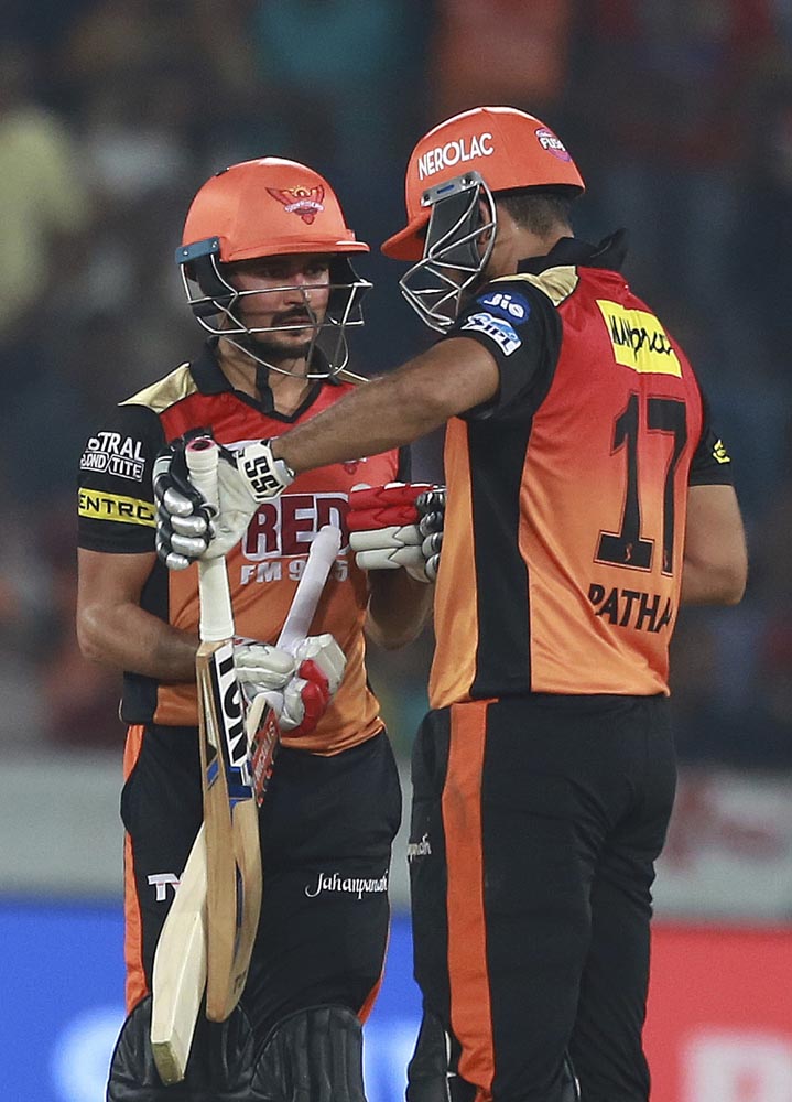 பஞ்சாப் பரிதாபங்கள்... சன்ரைசர்ஸின் வின்னிங் மொமன்ட்ஸ்! #SRHvKXIP பஞ்சாப் பரிதாபங்கள்... சன்ரைசர்ஸின் வின்னிங் மொமன்ட்ஸ்! #SRHvKXIP
