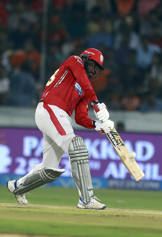 பஞ்சாப் பரிதாபங்கள்... சன்ரைசர்ஸின் வின்னிங் மொமன்ட்ஸ்! #SRHvKXIP பஞ்சாப் பரிதாபங்கள்... சன்ரைசர்ஸின் வின்னிங் மொமன்ட்ஸ்! #SRHvKXIP