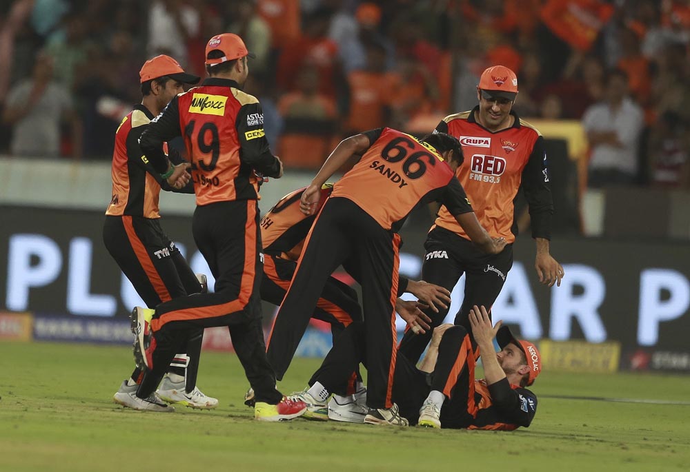 பஞ்சாப் பரிதாபங்கள்... சன்ரைசர்ஸின் வின்னிங் மொமன்ட்ஸ்! #SRHvKXIP பஞ்சாப் பரிதாபங்கள்... சன்ரைசர்ஸின் வின்னிங் மொமன்ட்ஸ்! #SRHvKXIP
