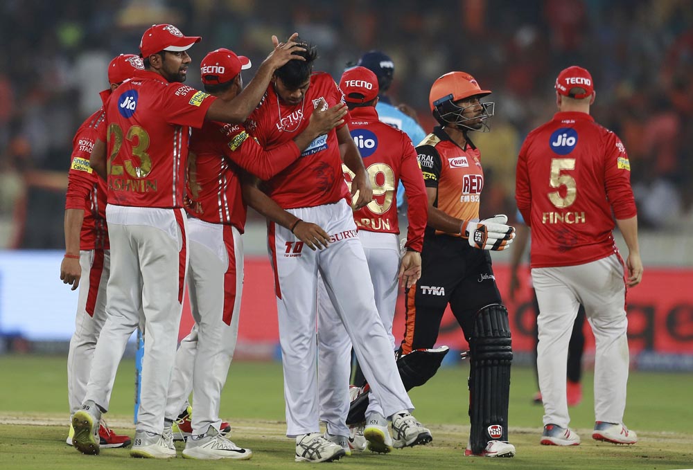 பஞ்சாப் பரிதாபங்கள்... சன்ரைசர்ஸின் வின்னிங் மொமன்ட்ஸ்! #SRHvKXIP பஞ்சாப் பரிதாபங்கள்... சன்ரைசர்ஸின் வின்னிங் மொமன்ட்ஸ்! #SRHvKXIP