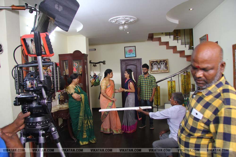 பூவே பூச்சூடவா ஷூட்டிங் ஸ்பாட் ஸ்டில்ஸ்... படங்கள் - அசோக்குமார்.தே பூவே பூச்சூடவா ஷூட்டிங் ஸ்பாட் ஸ்டில்ஸ்... படங்கள் - அசோக்குமார்.தே