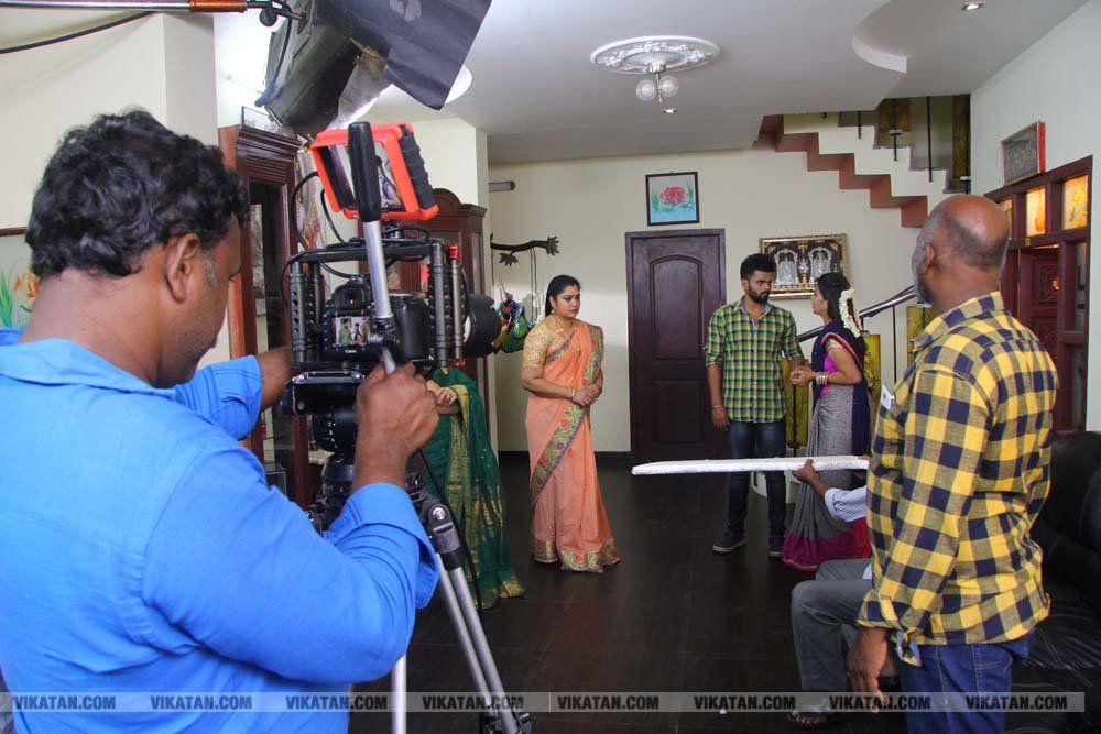 பூவே பூச்சூடவா ஷூட்டிங் ஸ்பாட் ஸ்டில்ஸ்... படங்கள் - அசோக்குமார்.தே பூவே பூச்சூடவா ஷூட்டிங் ஸ்பாட் ஸ்டில்ஸ்... படங்கள் - அசோக்குமார்.தே