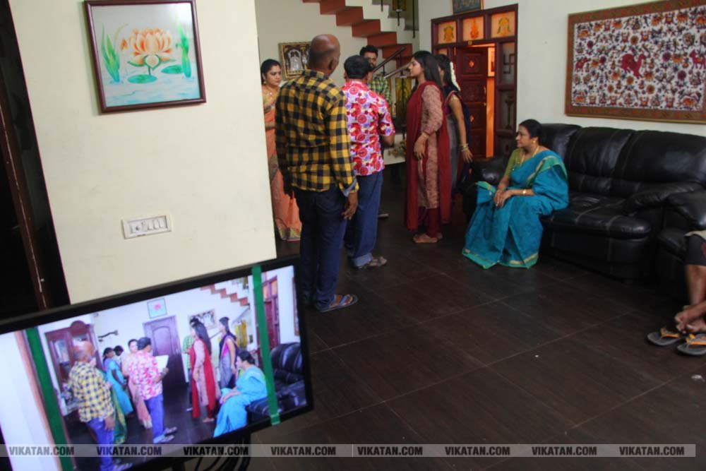 பூவே பூச்சூடவா ஷூட்டிங் ஸ்பாட் ஸ்டில்ஸ்... படங்கள் - அசோக்குமார்.தே பூவே பூச்சூடவா ஷூட்டிங் ஸ்பாட் ஸ்டில்ஸ்... படங்கள் - அசோக்குமார்.தே