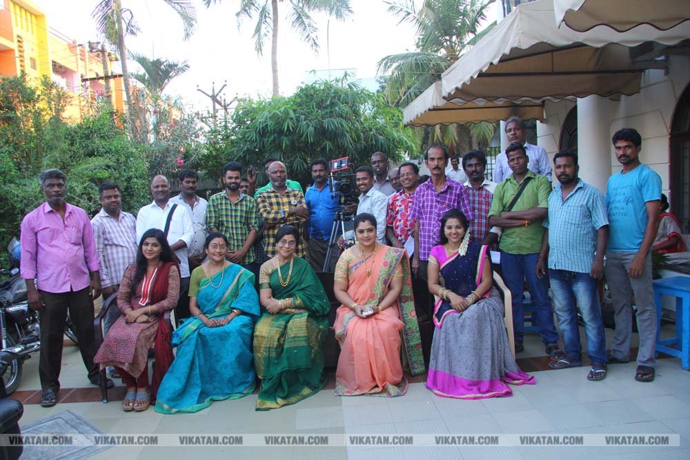 பூவே பூச்சூடவா ஷூட்டிங் ஸ்பாட் ஸ்டில்ஸ்... படங்கள் - அசோக்குமார்.தே பூவே பூச்சூடவா ஷூட்டிங் ஸ்பாட் ஸ்டில்ஸ்... படங்கள் - அசோக்குமார்.தே