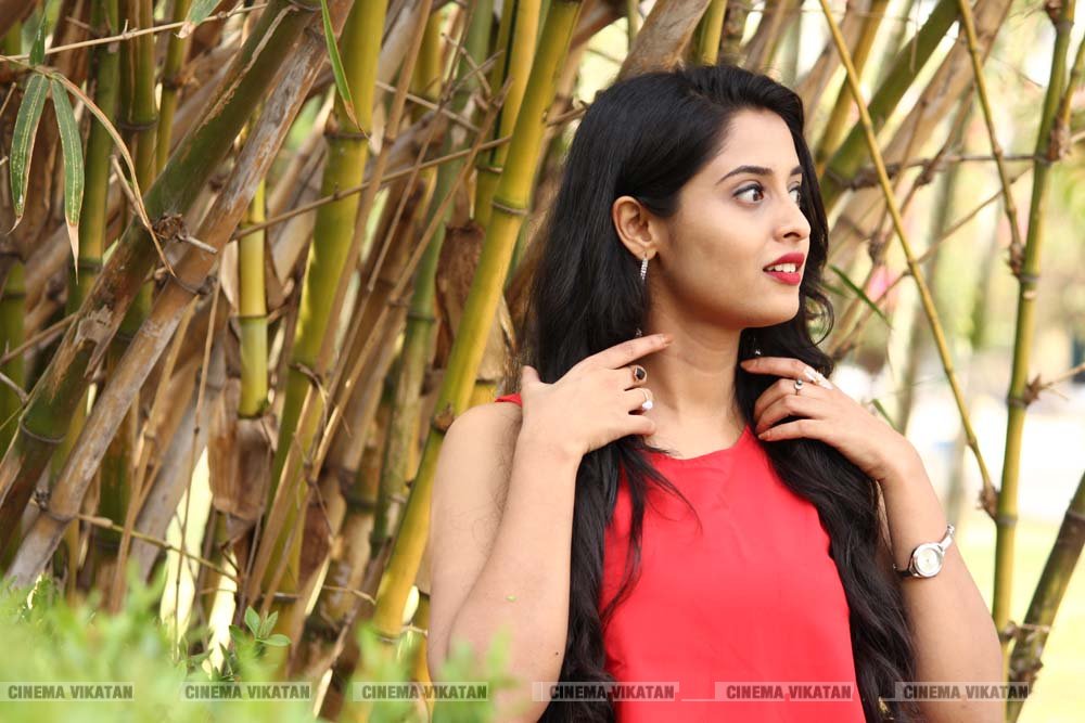 'செம' ஹீரோயின் அர்த்தனா பினு லேட்டஸ்ட் ஸ்டில்ஸ்... படங்கள் - சி.ரவிக்குமார் 'செம' ஹீரோயின் அர்த்தனா பினு லேட்டஸ்ட் ஸ்டில்ஸ்... படங்கள் - சி.ரவிக்குமார்
