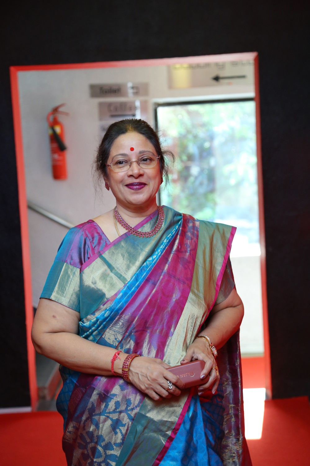 கீர்த்தி சுரேஷ் நடித்திருக்கும் ‘நடிகையர் திலகம்’ படத்தின் ப்ரீமியர் ஷோ ஆல்பம்..! கீர்த்தி சுரேஷ் நடித்திருக்கும் ‘நடிகையர் திலகம்’ படத்தின் ப்ரீமியர் ஷோ ஆல்பம்..!