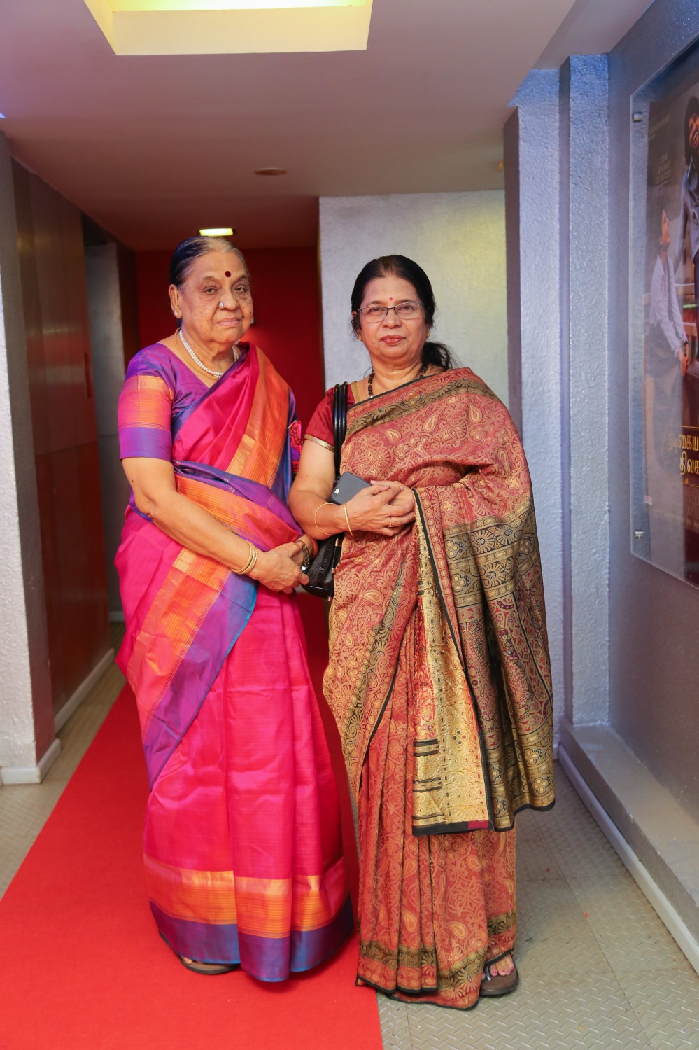 கீர்த்தி சுரேஷ் நடித்திருக்கும் ‘நடிகையர் திலகம்’ படத்தின் ப்ரீமியர் ஷோ ஆல்பம்..! கீர்த்தி சுரேஷ் நடித்திருக்கும் ‘நடிகையர் திலகம்’ படத்தின் ப்ரீமியர் ஷோ ஆல்பம்..!