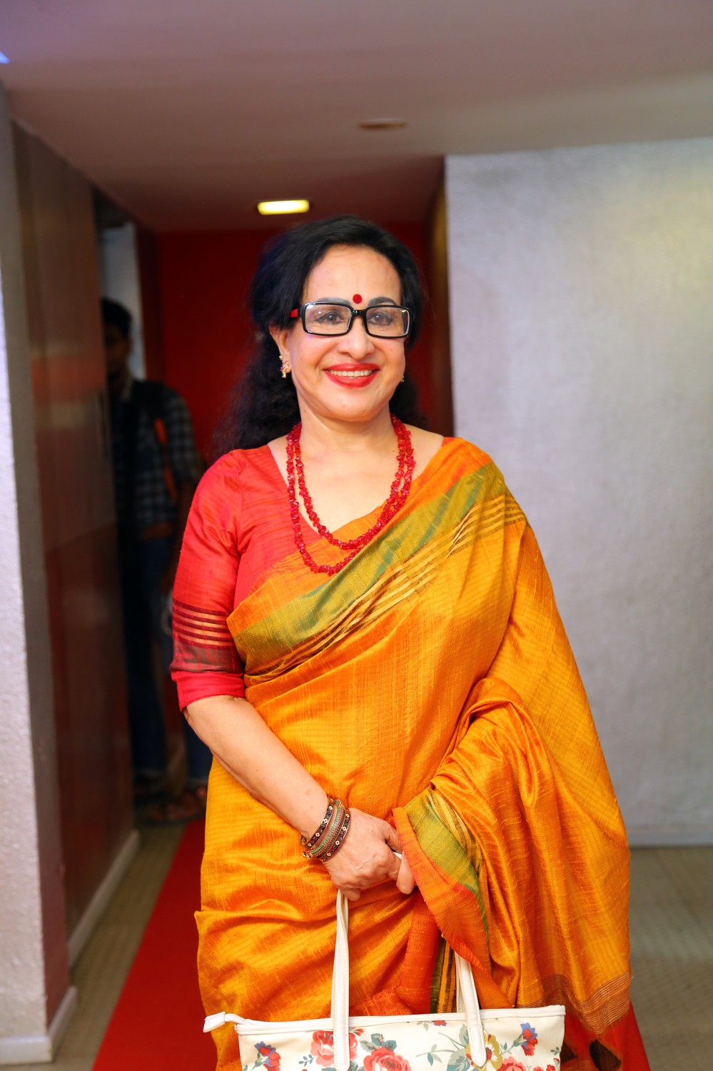 கீர்த்தி சுரேஷ் நடித்திருக்கும் ‘நடிகையர் திலகம்’ படத்தின் ப்ரீமியர் ஷோ ஆல்பம்..! கீர்த்தி சுரேஷ் நடித்திருக்கும் ‘நடிகையர் திலகம்’ படத்தின் ப்ரீமியர் ஷோ ஆல்பம்..!