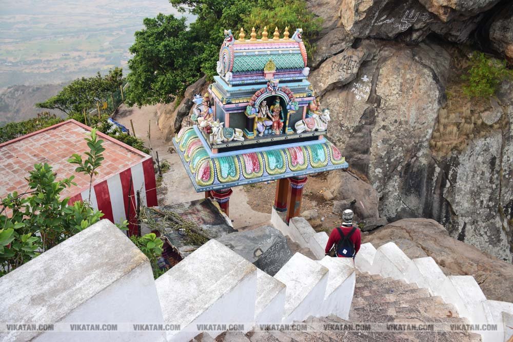 4500 அடி உயரம்; ஆகாயத்தில் ஓர் ஆலயம்! பர்வதமலை என்னும் அதிசயம்; மலைப்பாதையில் ஓர் திரில் பயணம்.. சிறப்பு படத்தொகுப்பு !! படங்கள் : சி.சுரேஷ்குமார் 4500 அடி உயரம்; ஆகாயத்தில் ஓர் ஆலயம்! பர்வதமலை என்னும் அதிசயம்; மலைப்பாதையில் ஓர் திரில் பயணம்.. சிறப்பு படத்தொகுப்பு !! படங்கள் : சி.சுரேஷ்குமார்