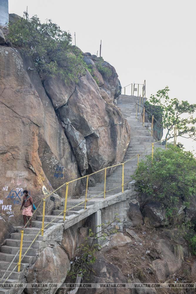 4500 அடி உயரம்; ஆகாயத்தில் ஓர் ஆலயம்! பர்வதமலை என்னும் அதிசயம்; மலைப்பாதையில் ஓர் திரில் பயணம்.. சிறப்பு படத்தொகுப்பு !! படங்கள் : சி.சுரேஷ்குமார் 4500 அடி உயரம்; ஆகாயத்தில் ஓர் ஆலயம்! பர்வதமலை என்னும் அதிசயம்; மலைப்பாதையில் ஓர் திரில் பயணம்.. சிறப்பு படத்தொகுப்பு !! படங்கள் : சி.சுரேஷ்குமார்