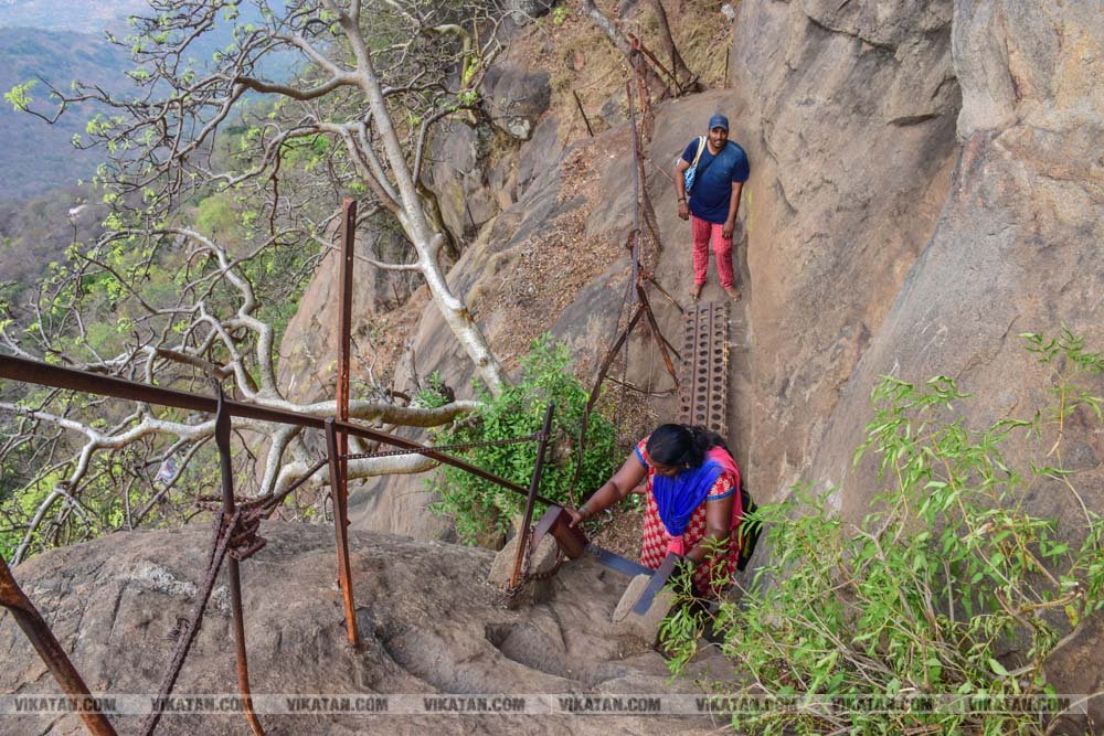 4500 அடி உயரம்; ஆகாயத்தில் ஓர் ஆலயம்! பர்வதமலை என்னும் அதிசயம்; மலைப்பாதையில் ஓர் திரில் பயணம்.. சிறப்பு படத்தொகுப்பு !! படங்கள் : சி.சுரேஷ்குமார் 4500 அடி உயரம்; ஆகாயத்தில் ஓர் ஆலயம்! பர்வதமலை என்னும் அதிசயம்; மலைப்பாதையில் ஓர் திரில் பயணம்.. சிறப்பு படத்தொகுப்பு !! படங்கள் : சி.சுரேஷ்குமார்
