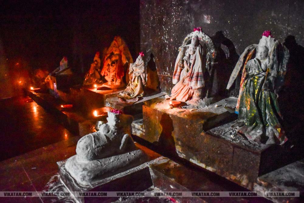 4500 அடி உயரம்; ஆகாயத்தில் ஓர் ஆலயம்! பர்வதமலை என்னும் அதிசயம்; மலைப்பாதையில் ஓர் திரில் பயணம்.. சிறப்பு படத்தொகுப்பு !! படங்கள் : சி.சுரேஷ்குமார் 4500 அடி உயரம்; ஆகாயத்தில் ஓர் ஆலயம்! பர்வதமலை என்னும் அதிசயம்; மலைப்பாதையில் ஓர் திரில் பயணம்.. சிறப்பு படத்தொகுப்பு !! படங்கள் : சி.சுரேஷ்குமார்